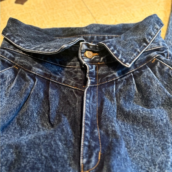 Stylish High Rise Blue Jeans - Picture 5 of 10